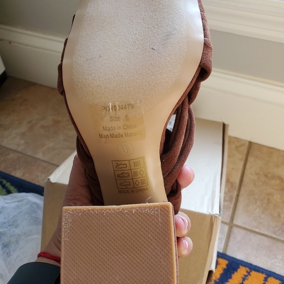 Brand new women footwear - Picture 7 of 8